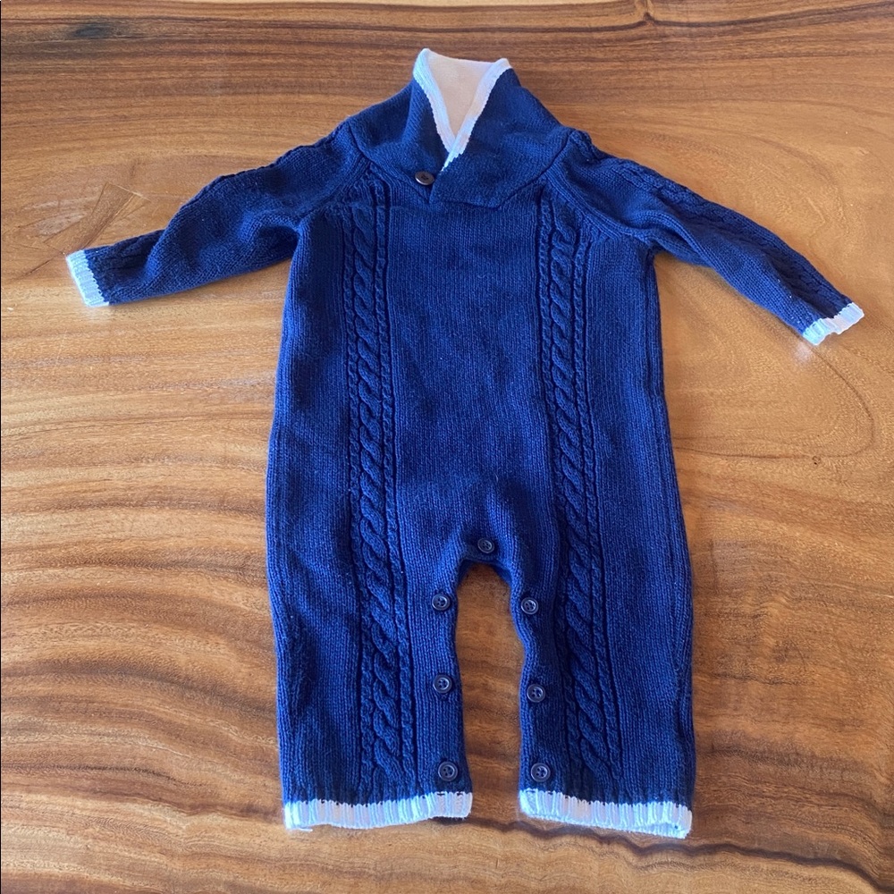SKYR Blue and White Knit Fabric baby 6 to 9 month outfit